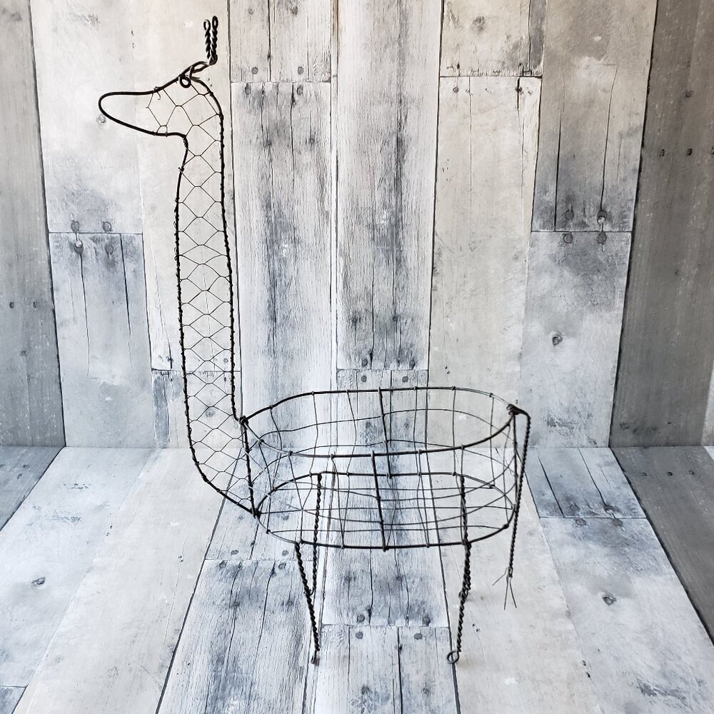Rustic Wire Art Giraffe